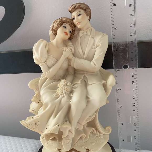 Limited Edition Giuseppe Armani "Garden Wedding" Porcelain Figurine Italy - Picture 8 of 9